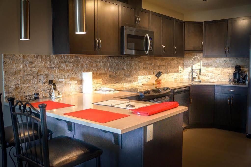 Executive Suites By Roseman - Alura Calgary Ngoại thất bức ảnh
