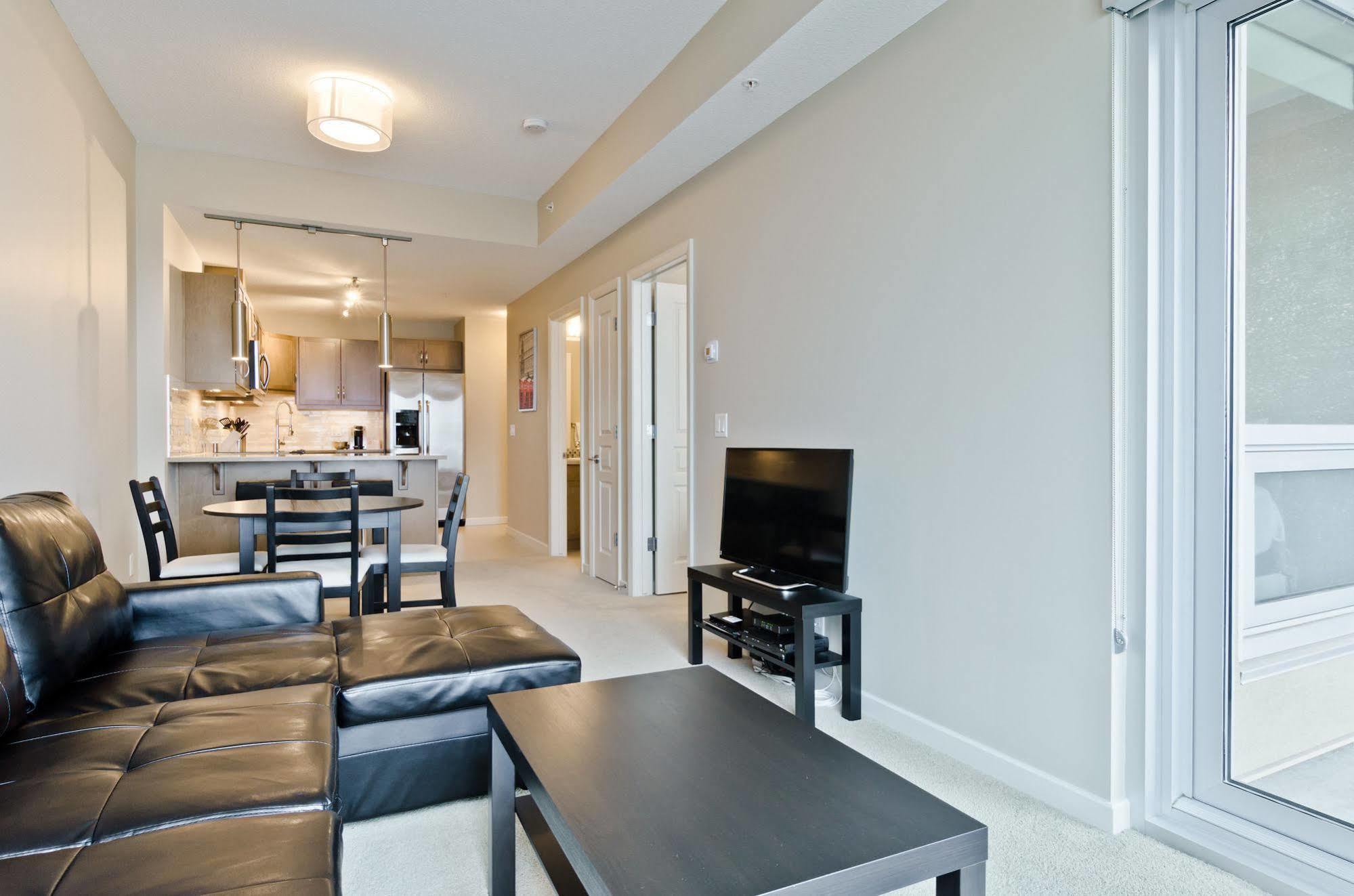 Executive Suites By Roseman - Alura Calgary Ngoại thất bức ảnh