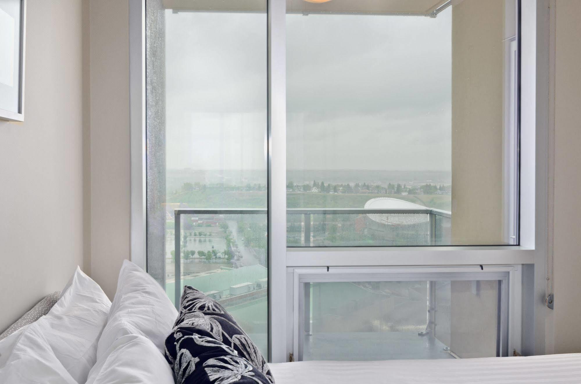 Executive Suites By Roseman - Alura Calgary Ngoại thất bức ảnh