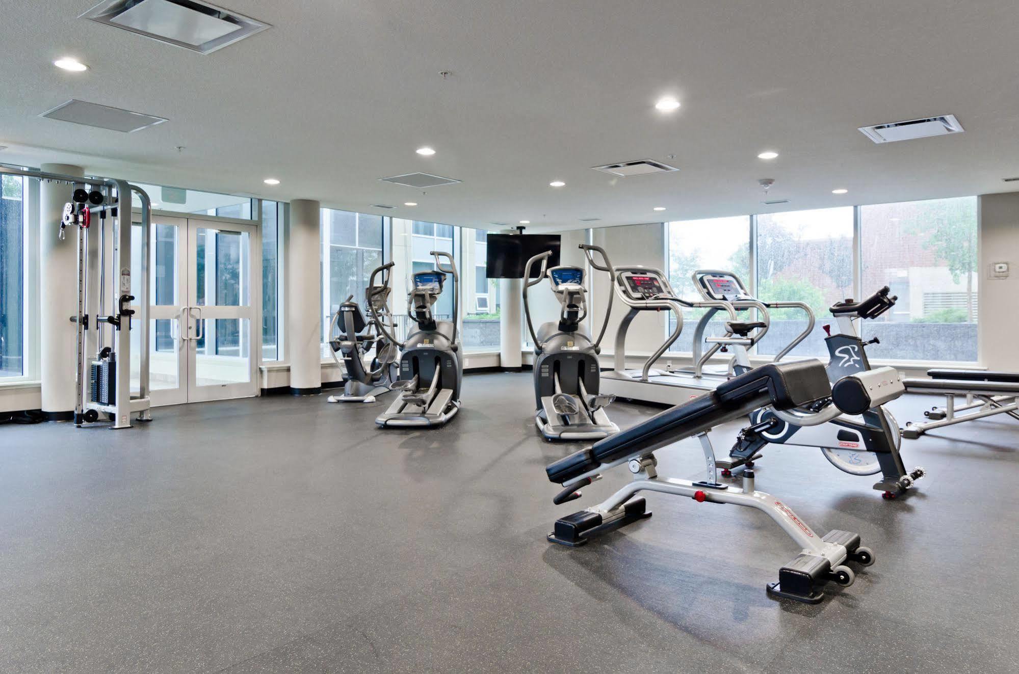 Executive Suites By Roseman - Alura Calgary Ngoại thất bức ảnh
