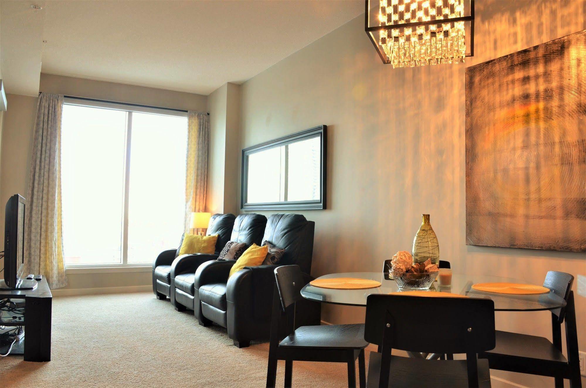 Executive Suites By Roseman - Alura Calgary Ngoại thất bức ảnh